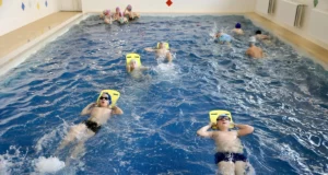 Львівських школярів запрошують на безкоштовні уроки плавання під час осінніх канікул