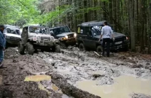 Львівська облрада просить посилити відповідальність за джипінг у Карпатах