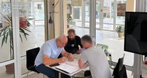 На Львівщині іноземця обвинувачують у контрабанді 16 авто під виглядом допомоги ЗСУ