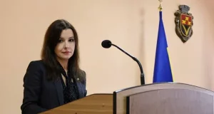 Міська рада підвищила посадові оклади працівникам дошкілля та шкіл