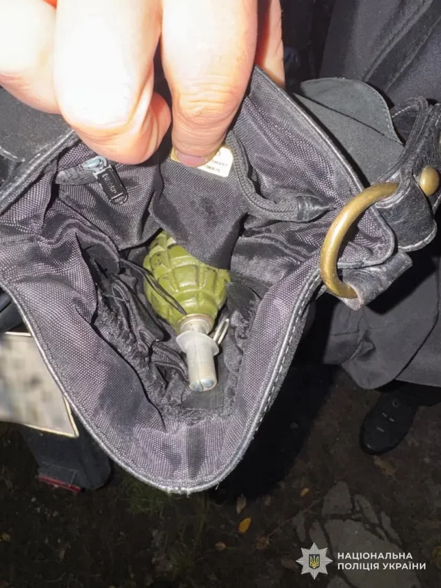 image У Буську затримали чоловіка за підозрою в незаконному зберіганні гранати та димової шашки