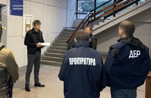 На Львівщині викрили схему продажу посвідчень трактористів за участі посадовців Держпродспоживслужби На Львівщині викрили схему продажу посвідчень трактористів за участі посадовців Держпродспоживслужби