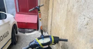 У Самборі поліцейські розшукали та повернули викрадений скутер