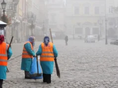 (Українська) Львівські шляхово-ремонтні підприємства зможуть брати кредити для своєчасної виплати зарплат двірникам Львівські шляхово-ремонтні підприємства зможуть брати кредити для своєчасної виплати зарплат двірникам