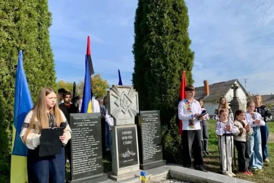 У Тучапах освятили відреставровані пам’ятники героям УПА