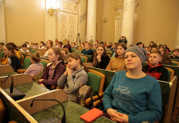 70 дітей з Донецької області ознайомлюються із різдвяними традиціями Львівщини