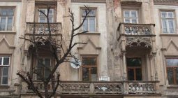 На реставрацію фасаду будинку на вул. Стефаника, 11 з міського бюджету виділено 3,4 млн грн